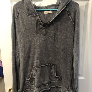 Laced sweatshirt